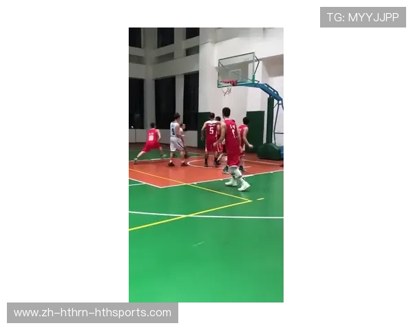 篮球训练中“防守后视野转移”技巧是否决定协防效率高低