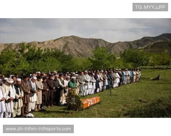 龙虎山下冬泳记鹰潭儿女战霜天